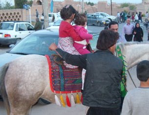سفری به دل تاریخ یا سیاحت اسب و شتر و الاغ؟! +عکس