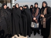 ضیافت اشرافی و خصوصی زنان دولتی‌ها در کاخ سعدآباد، همراه با شوی لباس و رقص لزگی/ ترک مراسم به نشانه اعتراض توسط همسر صالحی