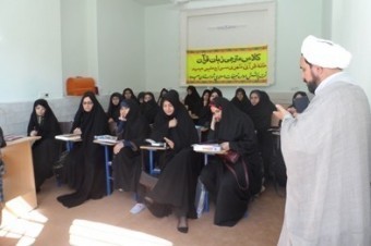 شرکت بیش از ۲۵۰۰ نفر در کلاس های تابستانی اداره تبلیغات اسلامی شهرستان میبد