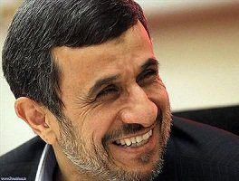 خبرگزاری حامی روحانی قطع میکروفون او را هم گردن احمدی‌نژاد انداخت!