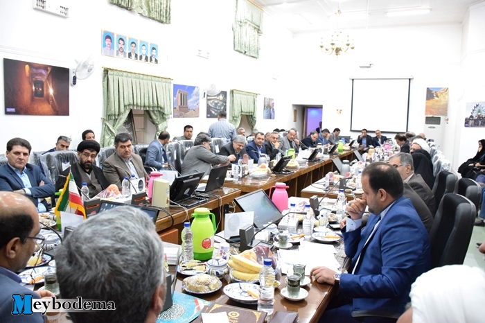 گزارش تصویری از برگزاری نشست شورای آموزش و پرورش استان یزد در فرمانداری میبد