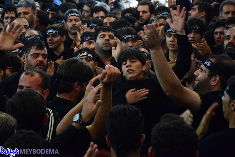 گزارش تصویری از عاشورای حسینی در فیروزآباد میبد + کلیپ