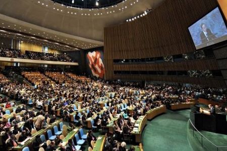 تصویب قطعنامه حقوق بشری علیه ایران با تقدیر از روحانی!