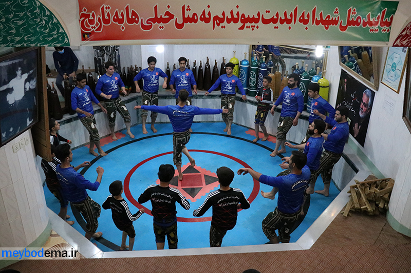 گزارش تصویری از اجرای ورزش زورخانه ای در فیروزآباد میبد