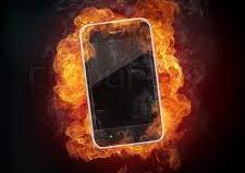 سوختگی دو جوان میبدی بدنبال استفاده از تلفن همراه هنگام سوختگیری
