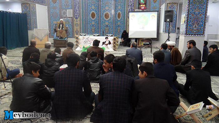 گزارش تصویری از محفل انس با قرآن در دانشکده علوم قرانی میبد