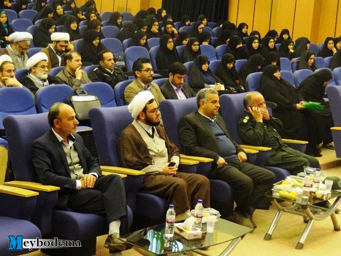 گزارش تصویری از برگزاری همایش مشاهیر قرآنی استان یزد در میبد