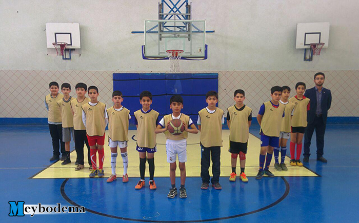 شهرستان میبد برای اولین بار در جشنواره مینی بسکتبال شهرستان های استان یزد شرکت کرد/ تصاویر