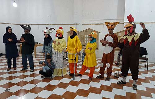 تمرین تئاتر آش‌پس‌پایی در فرهنگسرای شهرستان میبد