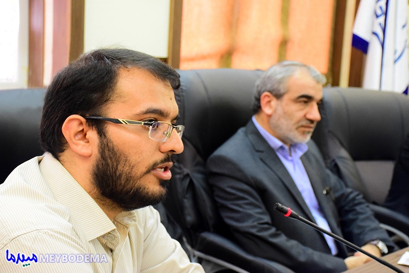 دشمن در جهت نرمالیزاسیون ایران، شورای نگهبان را تخریب می‌کند