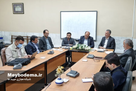 برگزاری نخستین جشنواره فرهنگی‌هنری میبد با حضور ۶۰۰ هنرمند و تأسیس دبیرخانه دائمی