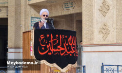 اقامه نماز عید فطر در میبد به امامت آیت‌الله اعرافی